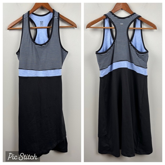Title Nine blue and black sports dress medium w shelf bra Athleisure pickleball - Picture 3 of 12